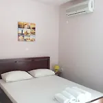 Achladi Beach Aparthotel
