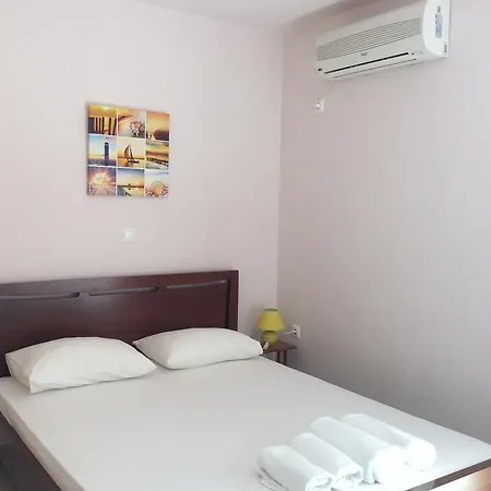 Achladi Beach Hotel apartamentowy