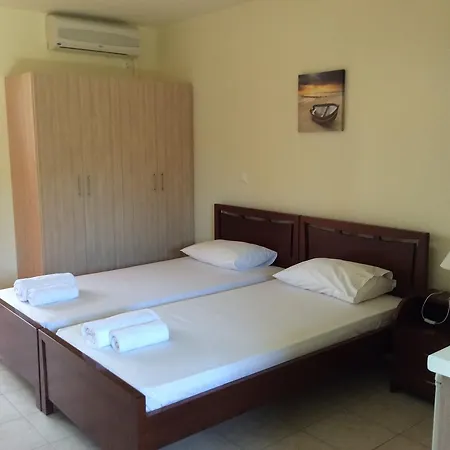 Achladi Beach Aparthotel 3*