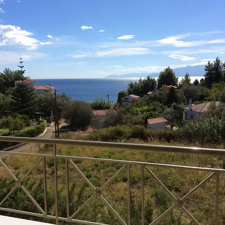 Hotel apartamentowy Achladi Beach