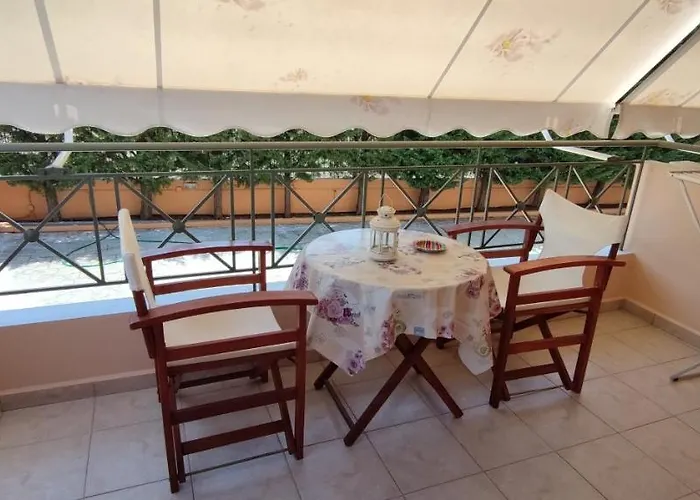 Achladi Beach Aparthotel 3*