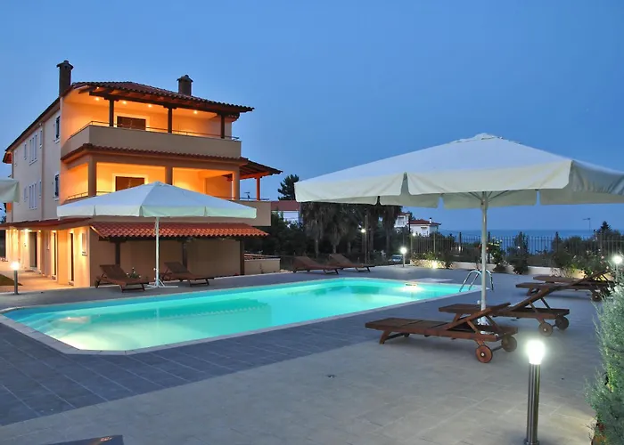 Aparthotel Achladi Beach