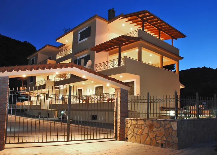 Achladi Beach Aparthotel