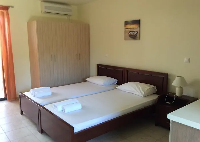 Achladi Beach Aparthotel 3*