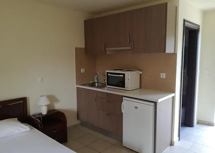 Aparthotel Achladi Beach